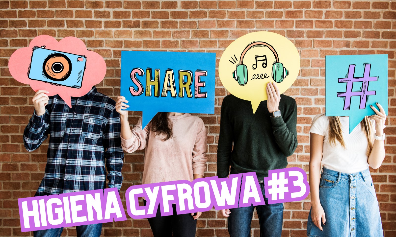 PRZEDAWKOWANIE MEDIAMI SPOŁECZNOŚCIOWYMI